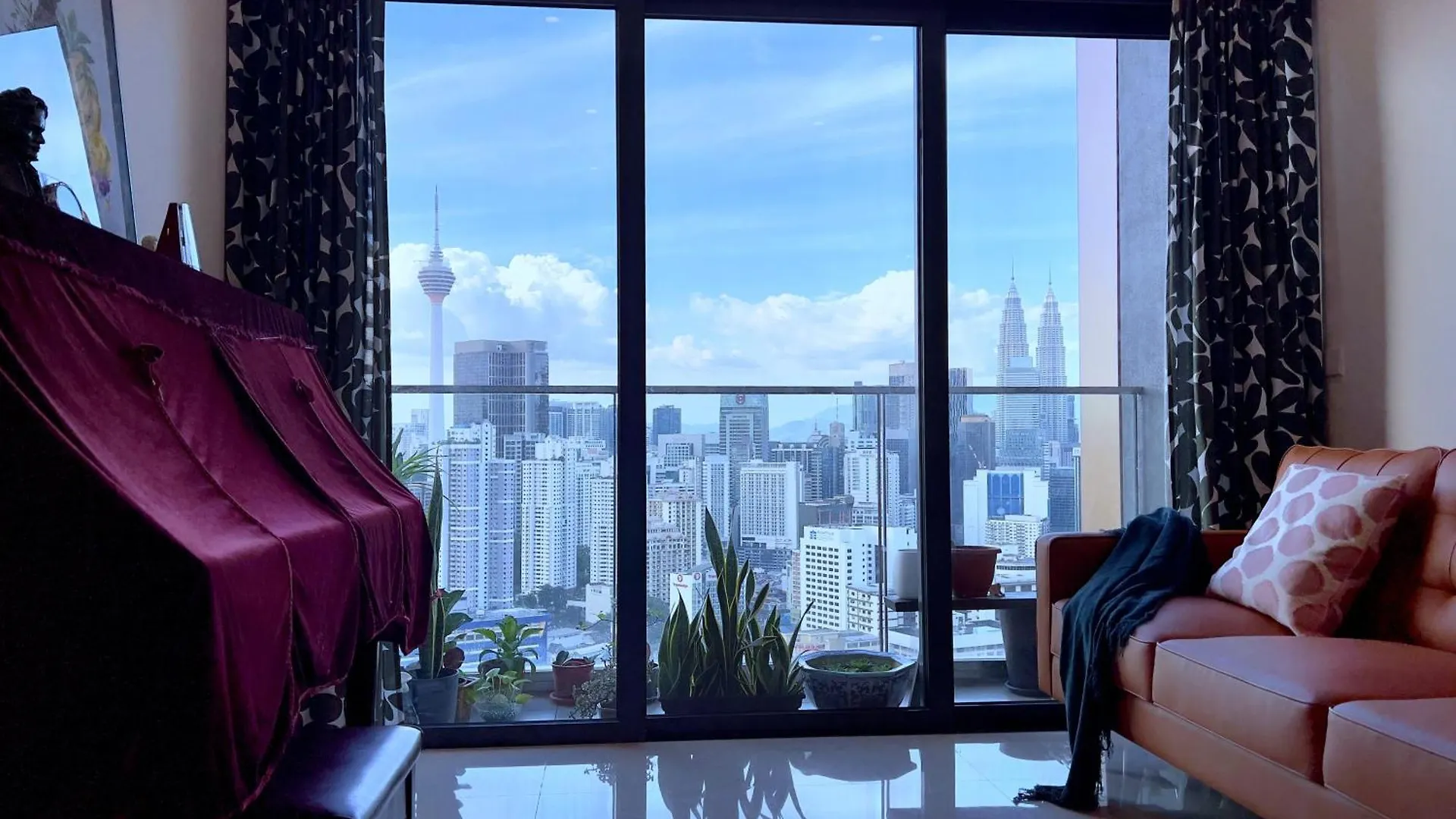 Rooms With Klcc And Kl Tower View By Yee Kuala Lumpur Malásia